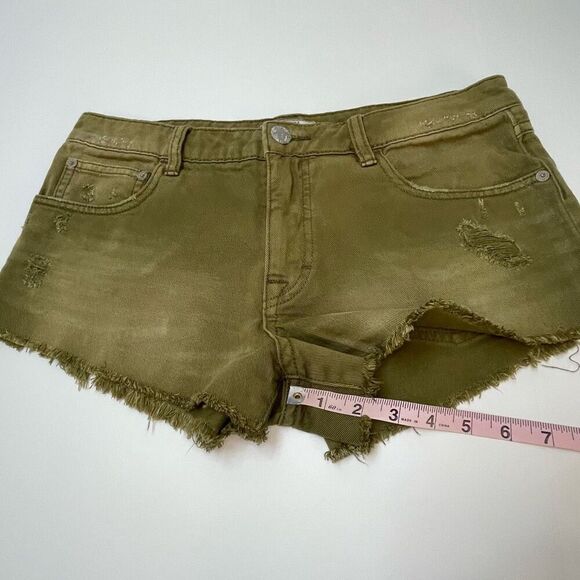 Free People High Rise Irreplaceable Shorts Women's Size 27 Army Green Denim - Picture 7 of 10